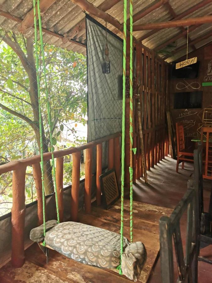 The Traveller'S Hostel & Private Rooms Sigiriya Exterior photo